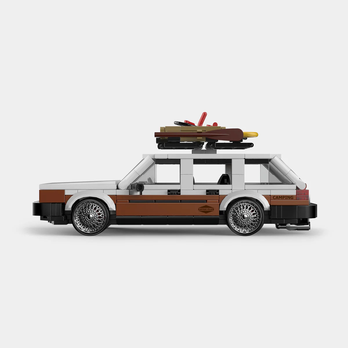 PowerBuild 80s German Wagon Sleeper – 457 Pieces Retro Estate Model | 1:32 Building Blocks