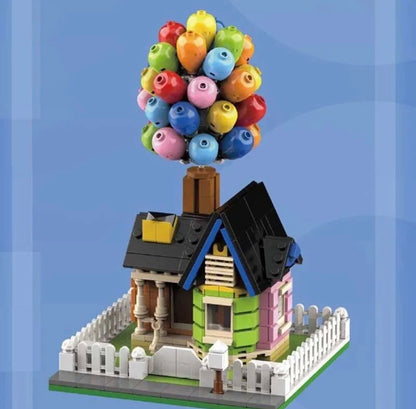 DK-7025 Fliegendes Haus – Detailreiches Klemmbaustein-Display mit Ballons (686 Teile)