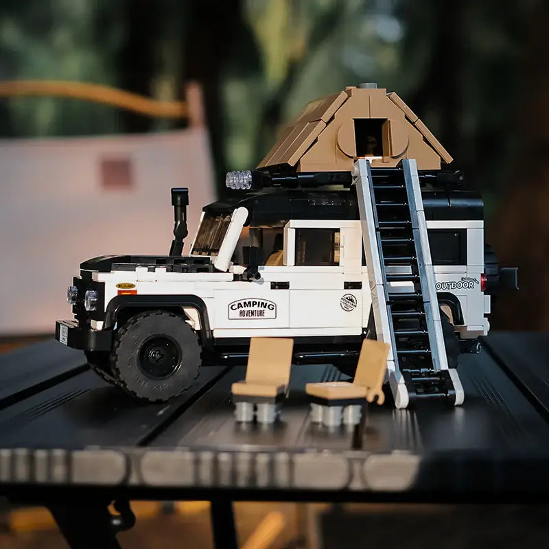 Happy Build PB8825 Land Rover Defender Off-Road Camper – Klemmbaustein Modellauto mit Vitrine