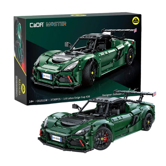 Grüner CaDA Lotus Exige Cup 430 C61511W als aufgebautes Klemmbaustein-Modell im Maßstab 1:8