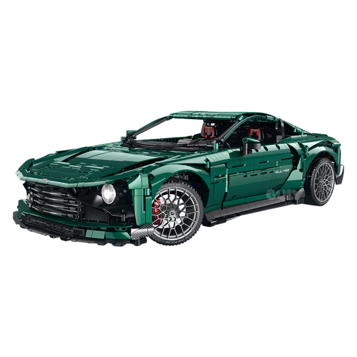 GULY Emerald GT grüner Klemmbaustein-Sportwagen mit 3.828 Teilen, silbernen Felgen und schwarzer Originalverpackung im Hintergrund